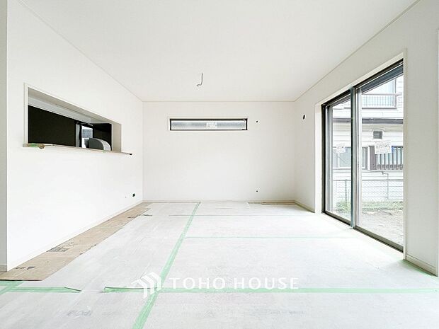 落ち着いた雰囲気に包まれた伸びやかな空間で、ゆったりと家族団らんの時間を過ごせます。