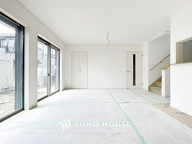 開放感あるリビングダイニング。ご家族とのんびりしたひと時を過ごせますね。