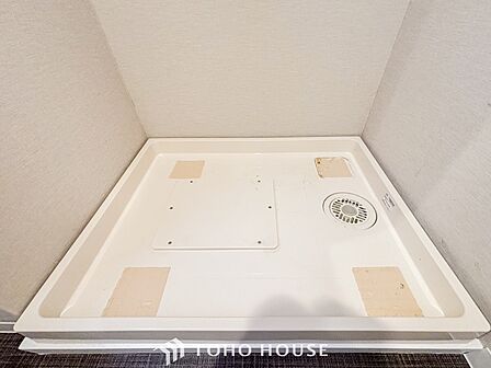 洗濯機を配置しても十分なスペースを確保しております。