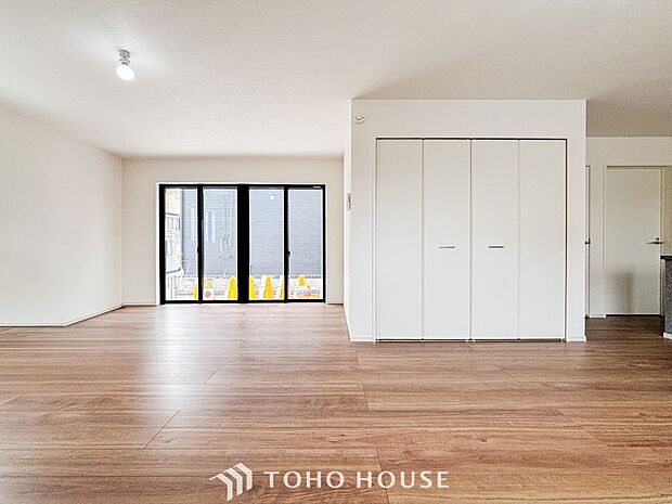 ご家族やお客様との時間など、多くの時を刻む空間。何気なく過ぎる時でさえも上質なひと時に。