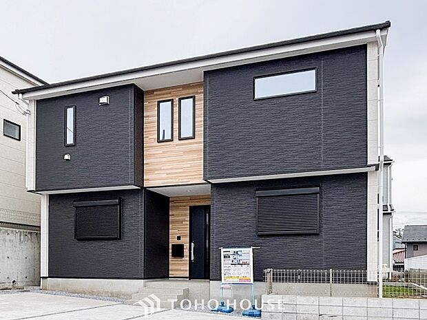 閑静な住宅街の一角、ひと時のくつろぎが生まれ、ゆっくりと愛着が育まれていきます。