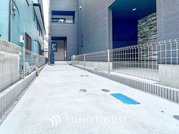 カースペースもゆとりある空間を保っています。