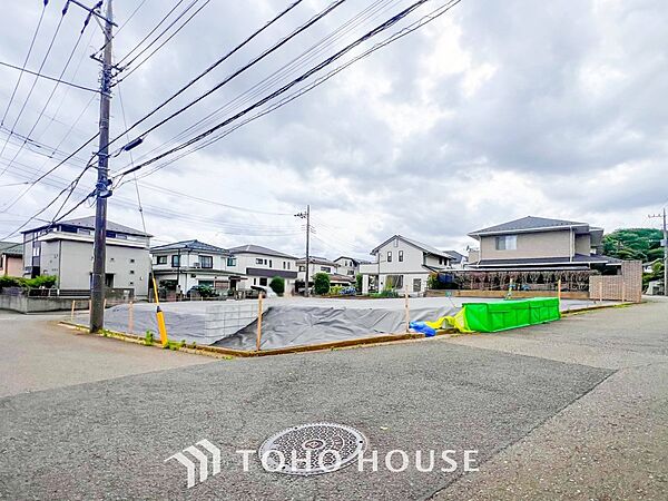都市機能の利便性と豊かな緑に恵まれた住環境です。