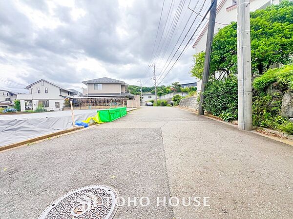 忙しく過ぎゆく日常を置き去るほど、ゆったりした時間が流れる住環境。