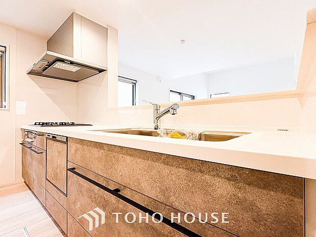 家族の健康を支えるキッチン。毎日使う場所だから気持よく使えて、居心地の良い空間に。