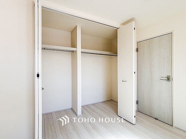 大容量の収納もあり、生活しやすい居住スペース。