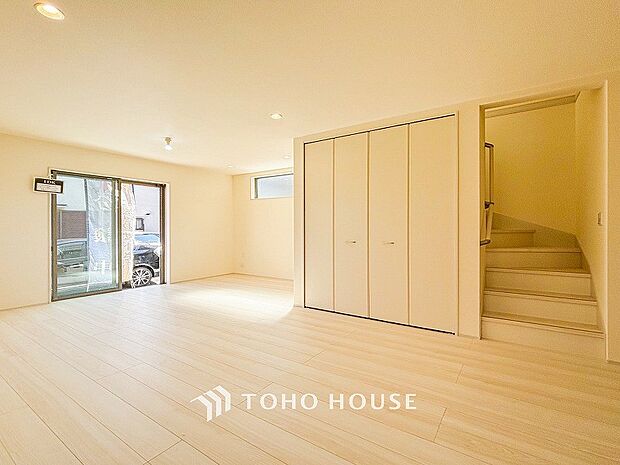 開放感あるリビングダイニング。ご家族とのんびりしたひと時を過ごせますね。