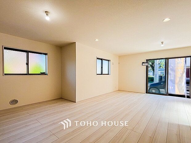 ここにはみんなが集い、食事と楽しい会話が始まるスペース。