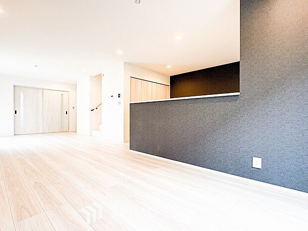 開放感あるリビングダイニング。ご家族とのんびりしたひと時を過ごせますね。