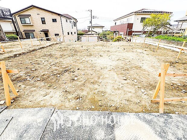 風を感じ青い空から太陽の恵みを感じる温もり溢れる佇まい。