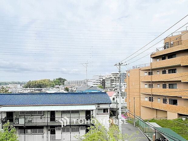 開放的で気持ちの良い眺望と青い空を満喫できます。