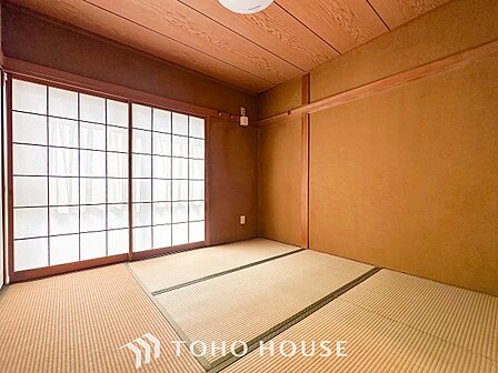 1日の疲れを癒し、心地よく寛げるようゆったりとした広さを確保しています。