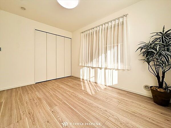 環境の良い場所にセンス良く暮らしたい、こだわりの室内には至福のシーンが繰り広げられます。