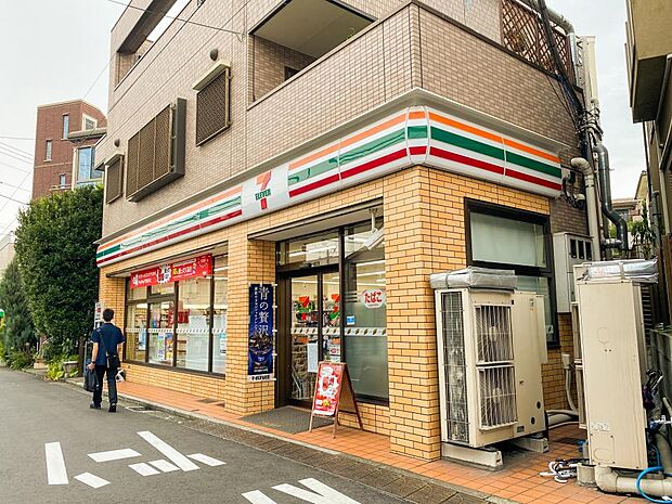 24時間営業ですので、急な買い物に便利です。