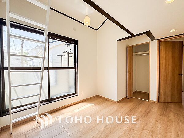 環境の良い場所にセンス良く暮らしたい、こだわりの室内には至福のシーンが繰り広げられます。