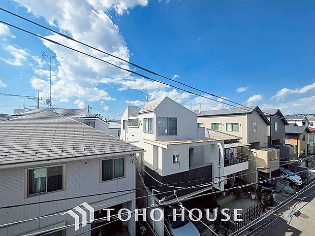 開放的で気持ちの良い眺望と青い空を満喫できます。