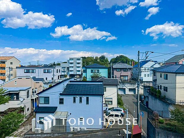 開放的で気持ちの良い眺望と青い空を満喫できます。