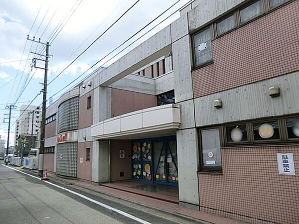 あそびを通して、様々なことを体験できるよう一人ひとりの子どもの個性に応じた指導や援助を行っています。