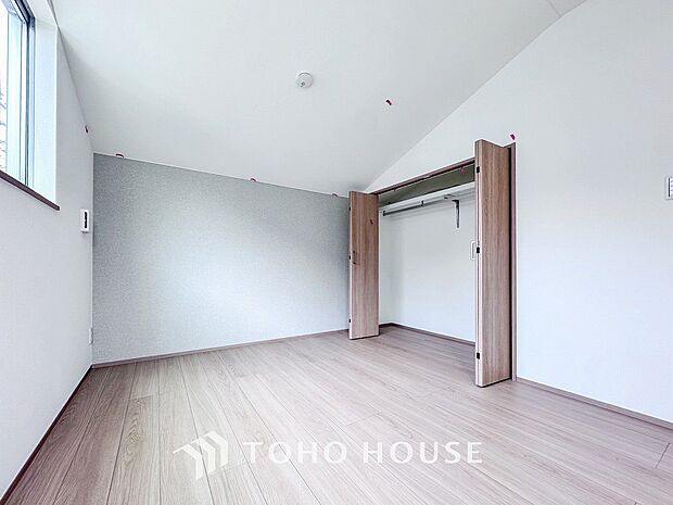 環境の良い場所にセンス良く暮らしたい、こだわりの室内には至福のシーンが繰り広げられます。