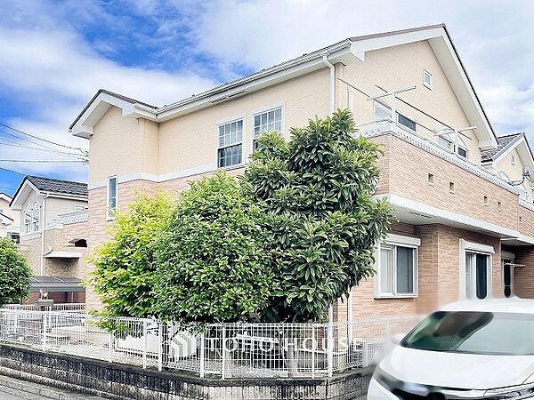 風を感じ青い空から太陽の恵みを感じる温もり溢れる佇まい。