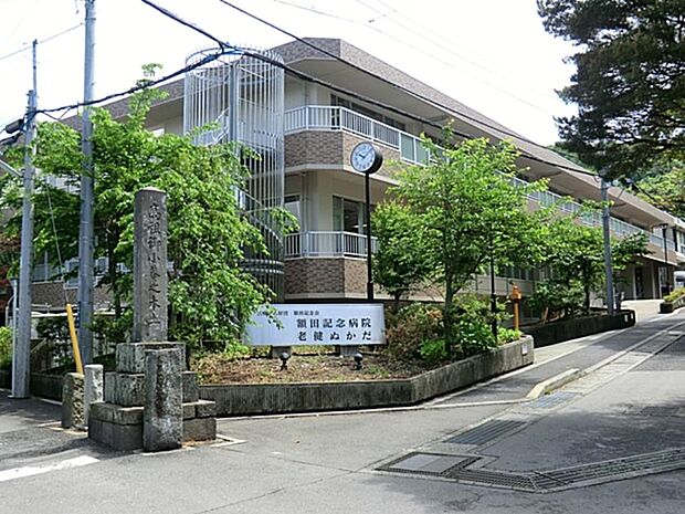 内科、呼吸器内科、循環器内科、消化器内科、糖尿病科などがあります。めまい専門外来もあります。