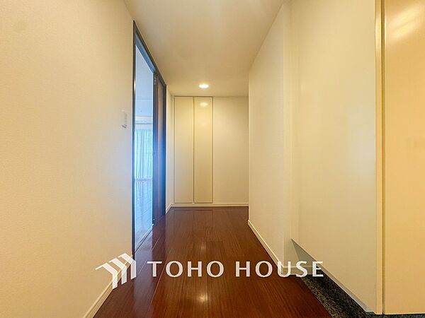 環境の良い場所にセンス良く暮らしたい、こだわりの室内には至福のシーンが繰り広げられます。