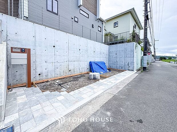 カースペースもゆとりある空間を保っています。