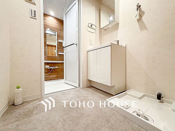 ご家族の1日が始まり、1日の終わりを締めくくる洗面空間。