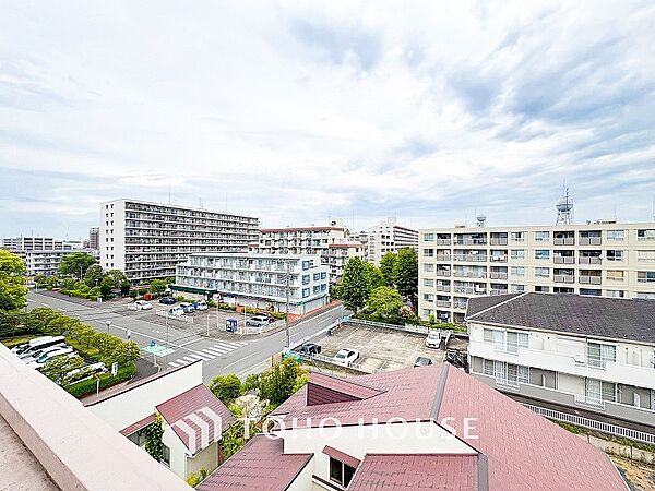 開放的で気持ちの良い眺望と青い空を満喫できます。