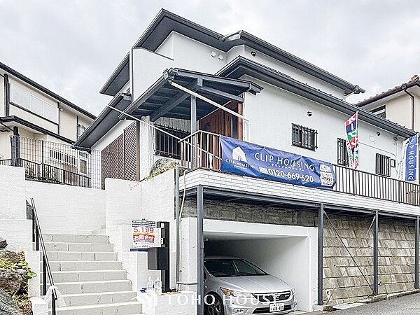 忙しく過ぎゆく日常を置き去るほど、ゆったりした時間が流れる住環境。