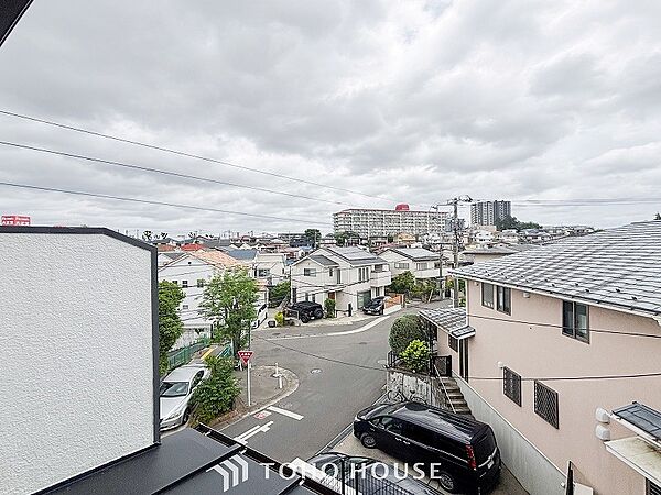 開放的で気持ちの良い眺望と青い空を満喫できます。