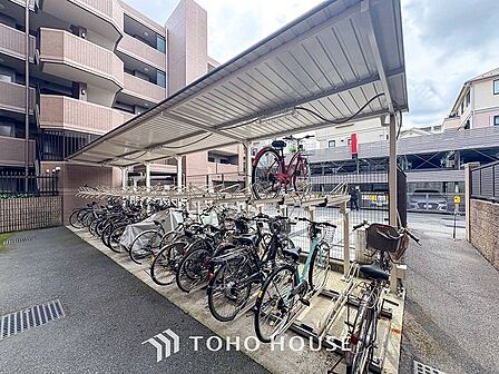 敷地内の駐輪場スペースです。