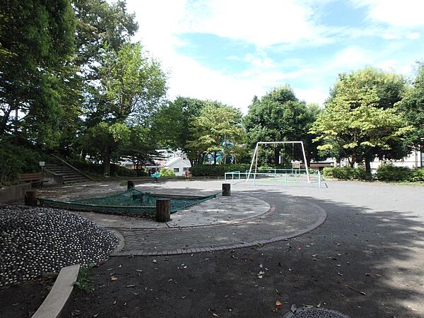 スポーツ施設と遊具と自然とが融合した公園で心も体もリフレッシュ！