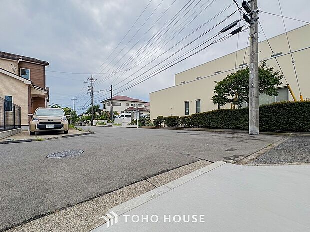 落ち着きのある閑静な住宅街。きっとここからご家族のかけがえのない想い出が作られることでしょう。