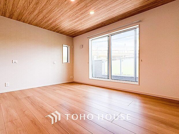 環境の良い場所にセンス良く暮らしたい、こだわりの室内には至福のシーンが繰り広げられます。