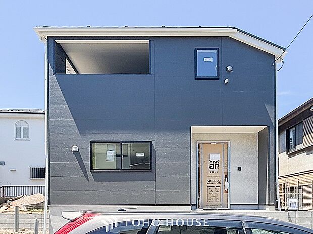閑静な住宅街の一角、ひと時のくつろぎが生まれ、ゆっくりと愛着が育まれていきます。