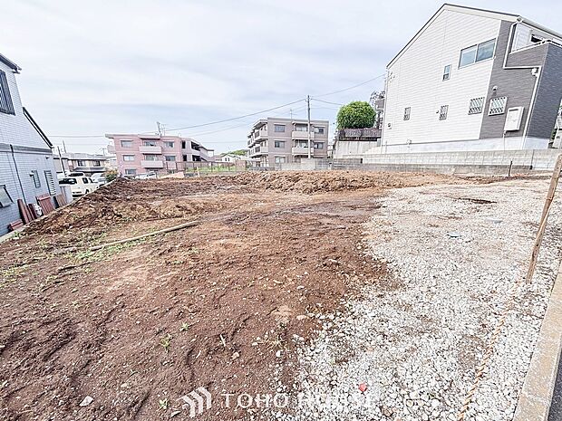 閑静な住宅街の一角、ひと時のくつろぎが生まれ、ゆっくりと愛着が育まれていきます。