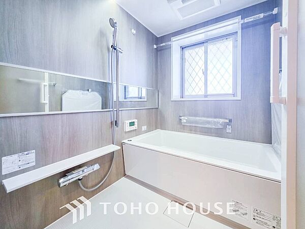 一日の疲れが癒される優雅なバスタイムを堪能できるゆとりあるバスルームです。