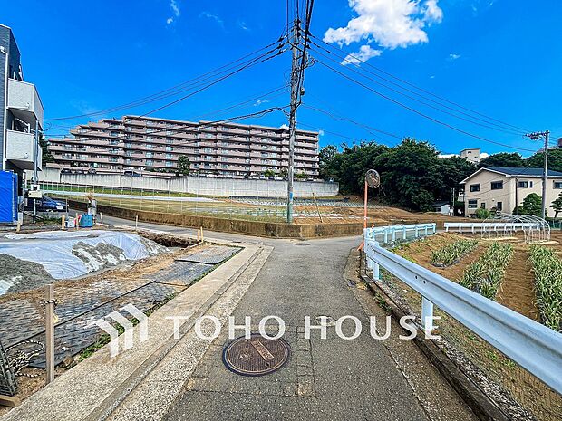 忙しく過ぎゆく日常を置き去るほど、ゆったりした時間が流れる住環境。