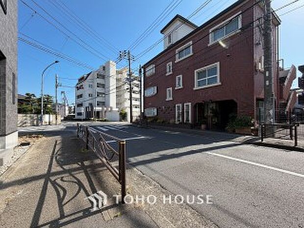 落ち着きのある閑静な住宅街。きっとここからご家族のかけがえのない想い出が作られることでしょう。