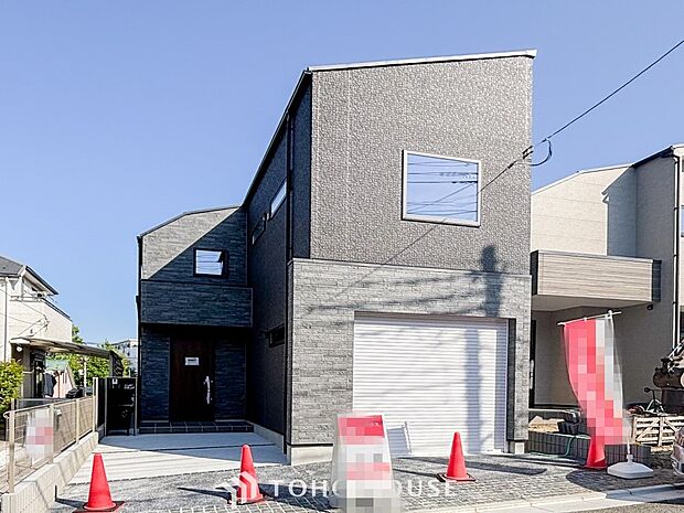 閑静な住宅街の一角、ひと時のくつろぎが生まれ、ゆっくりと愛着が育まれていきます。