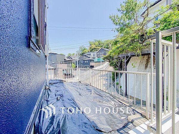 毎日の暮らしの中に癒しを与えてくれるお庭スペース。
