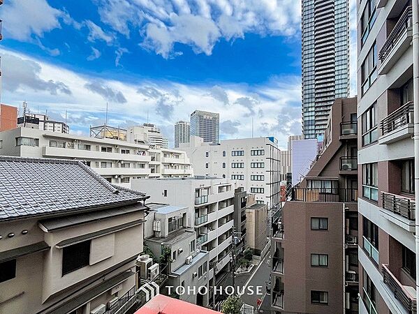 開放的で気持ちの良い眺望と青い空を満喫できます。