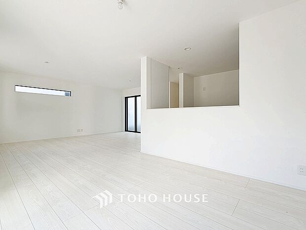 空気感という居心地の良いBGMは、暮らしのステージを彩り、心のやすらぎと満足感を与えてくれます。