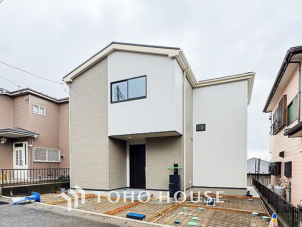 時間のゆとりと空間、爽やかな陽光がもたらす光と風を贅沢なまでに感じる暮らしが始まります。