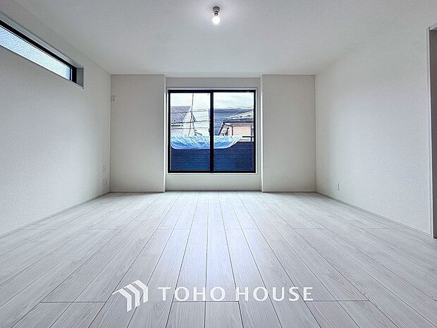 太陽の恵みを一気に受けた明るくあたたかいお住まい。吹きぬける風を感じながら爽やかで風通しの良い暮らし。
