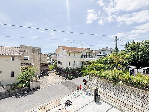 開放的で気持ちの良い眺望と青い空を満喫できます。