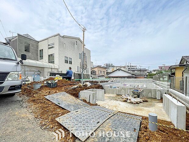 閑静な住宅街の陽当りに恵まれた土地で寛ぎに満ちた生活を。