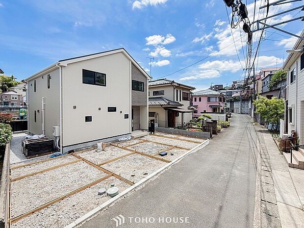 落ち着きのある閑静な住宅街。きっとここからご家族のかけがえのない想い出が作られることでしょう。