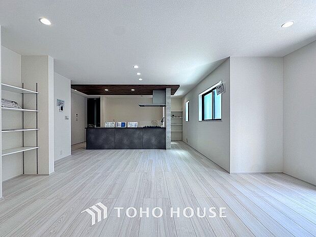 空気感という居心地の良いＢＧＭは、暮らしのステージを彩り、心のやすらぎと満足感を与えてくれます。